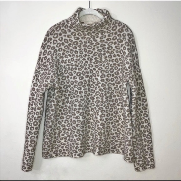 NEW Christian Siriano Leopard Sweater Turtleneck - Picture 2 of 5